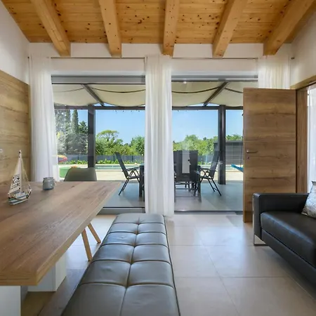 Luxurious In بيت للعطل *